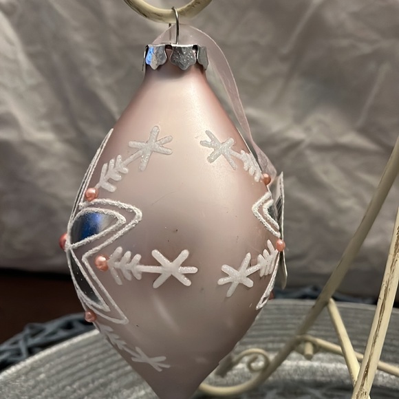 Pale Pink Ornament - Picture 3 of 5